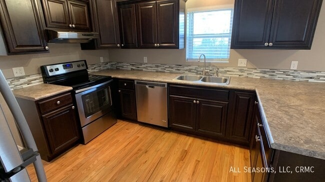 Photo - 720 S Cascade Ave Unidad 720 S Cascade B