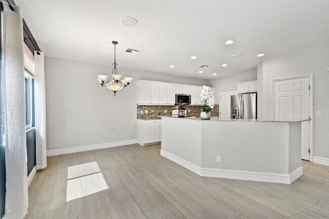 Photo - Southwest 3 bedrooms 2.5 bathrooms