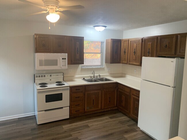 Building Photo - 3030 Wilson Rd