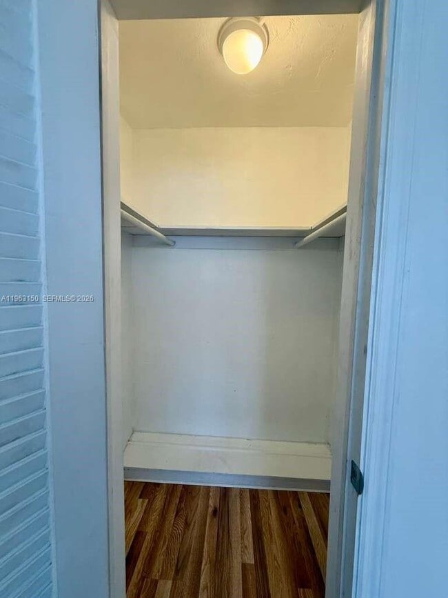 Photo - 1550 NE 191st St Unit 211