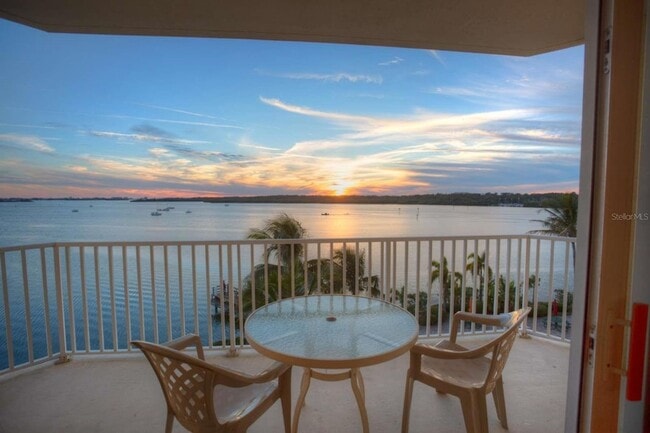 Photo - 8800 Bay Pines Blvd Unidad 312