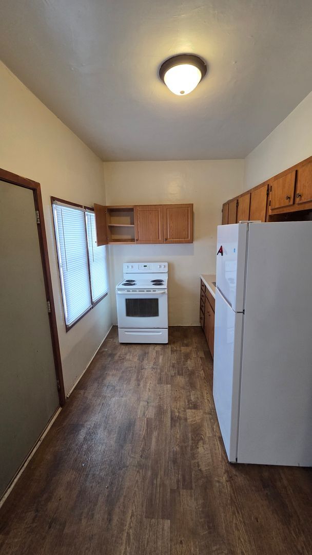 Photo - 114 E 8th St Unit 3