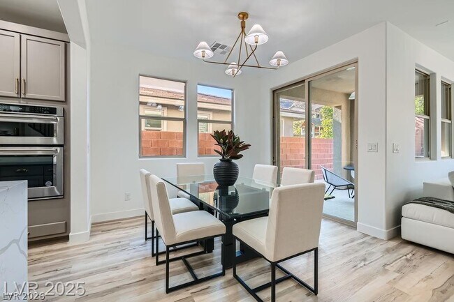 Photo - 5873 Skyfall Ct