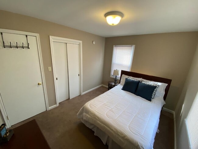 610 Woodfin Rd