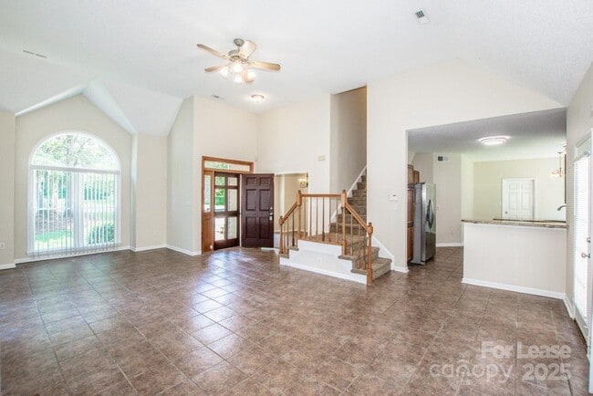 Photo - 169 Southhaven Dr