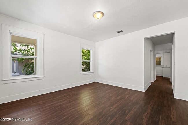 Photo - 34 W 23rd St