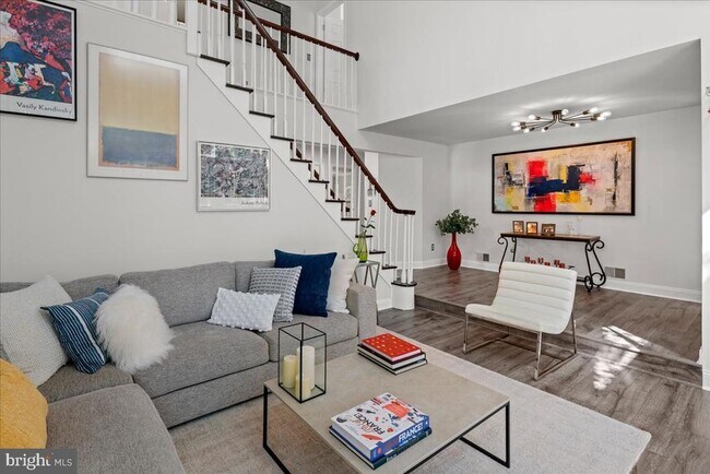 Photo - 9 Cromwell Ct