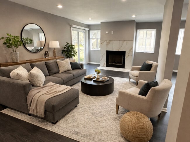 Photo - 225 Thornapple Ct