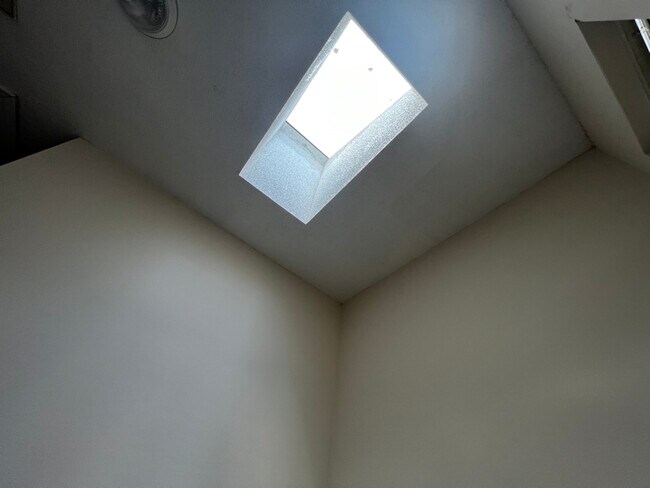 Photo - 343 Lee's Ml Dr