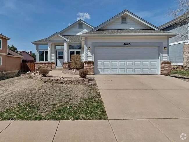 Building Photo - Beautiful 4 bedroom off Barnes and Charlot... Rental