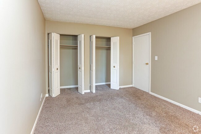 3BR, 2BA - 1,150 SF - Bedroom - Patchen Place