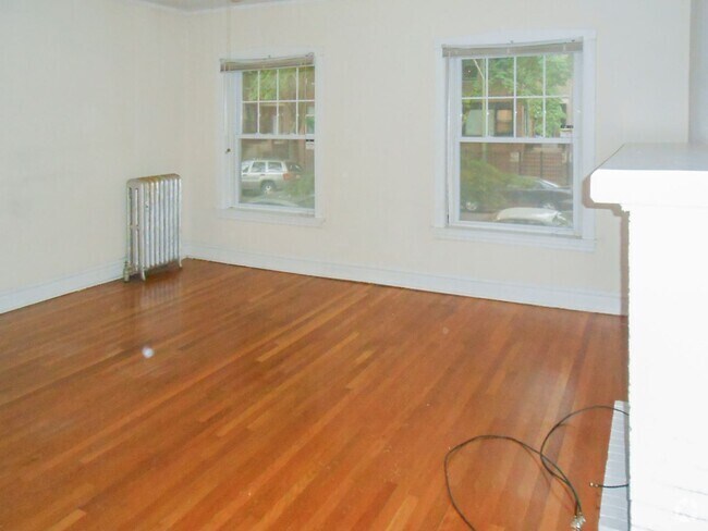 Building Photo - 5131 N Wolcott Ave Unit 1 Rental