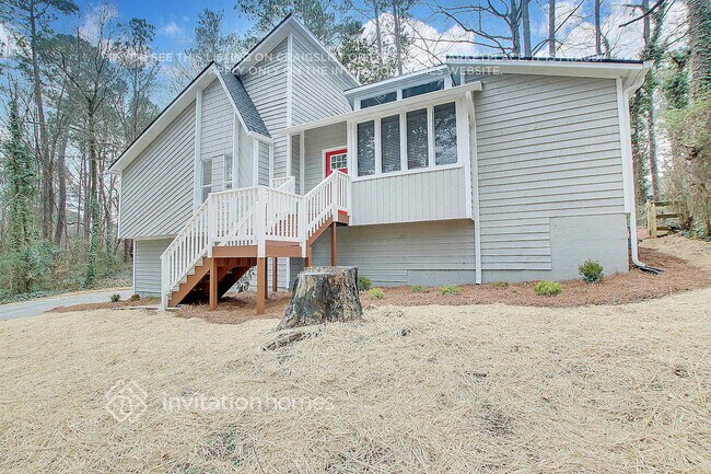 Photo - 232 Rustic Ridge Dr NE