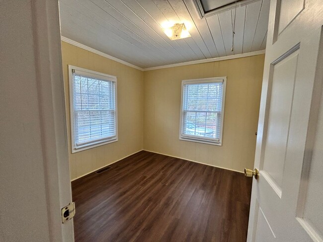 Photo - 1189 Beech Springs Rd