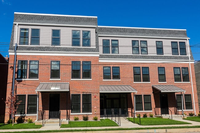 Photo - 213 Jackson St Unit Suite 8