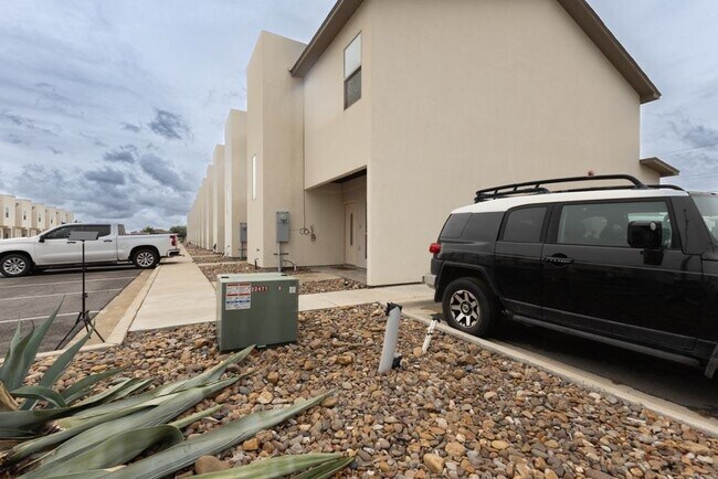 Photo - 4101 Blue Quail Rd Unit B1