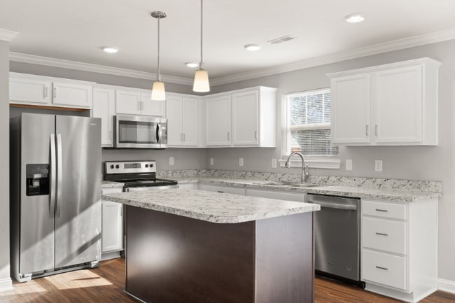 Photo - 123 Winthrop Ave