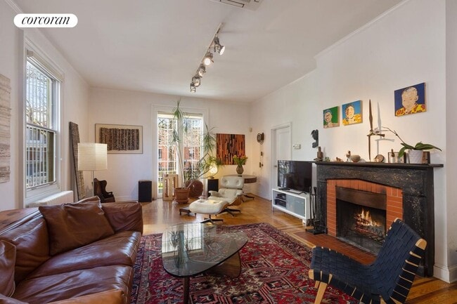 Building Photo - 158 S Oxford St Rental