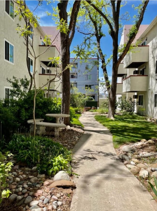 Sycamore Gardens Apartments