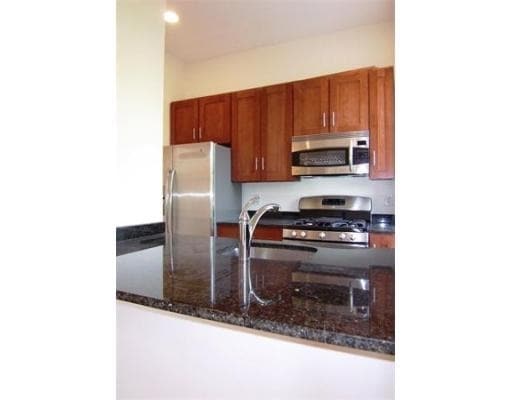 Building Photo - 59 Fort Ave Unit 1 Rental