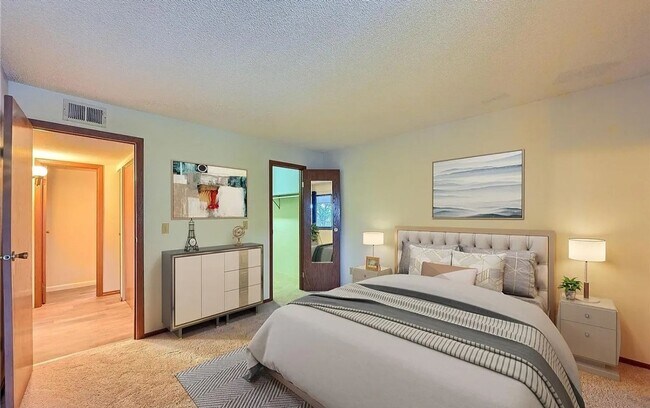 Photo - Charming 1BR Condo in Aurora