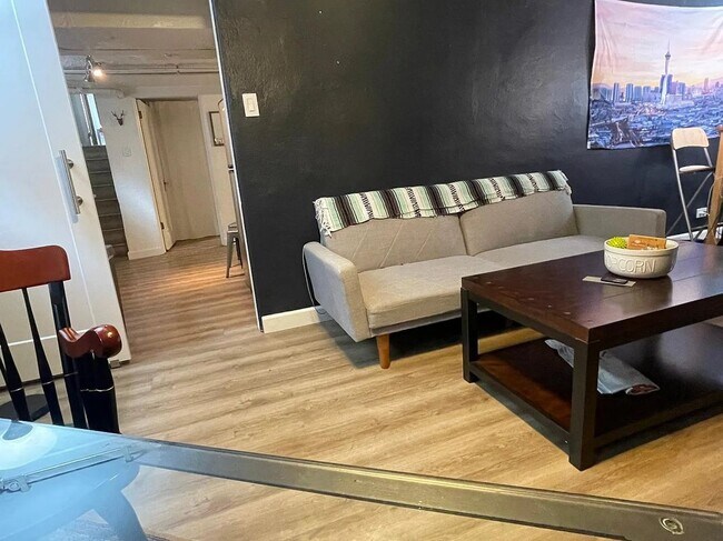 Photo - 4228 Decatur St