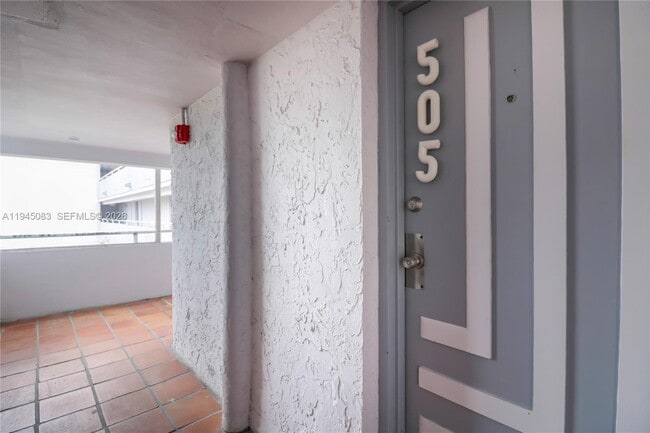 Photo - 1650 NE 115th St Unit 505