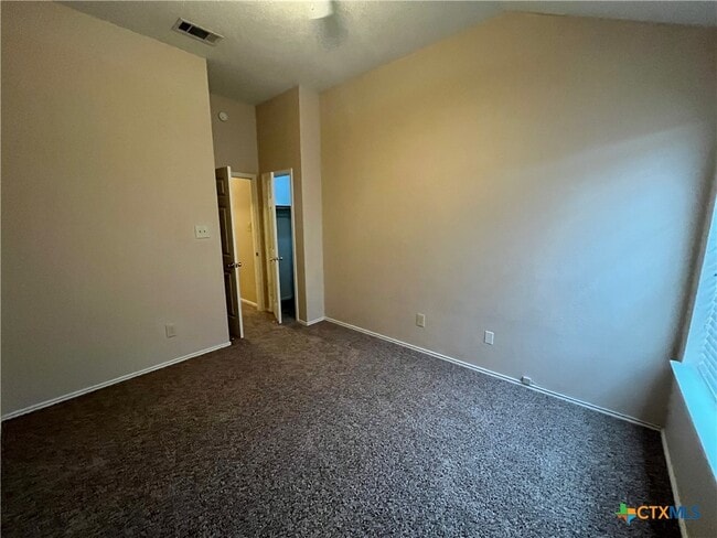 Photo - 2523 Creek Dr