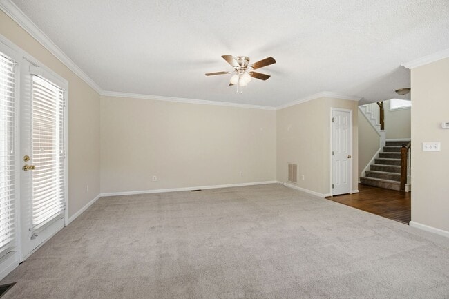 Photo - Beautiful End-Unit Townhome with Fresh Updates in Convenient Raleigh Location!