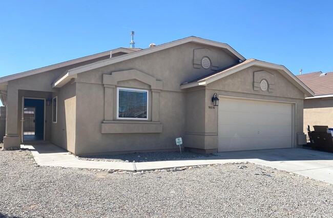 Photo - 9016 Anacapa Ave NW