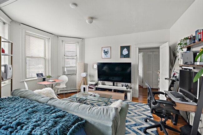 Photo - 1677 Commonwealth Ave Unit 18