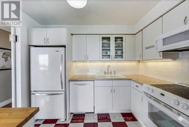 Photo - 298 Jarvis St Unit 706