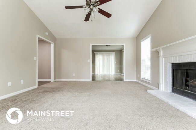 Photo - 4399 Barclay Way