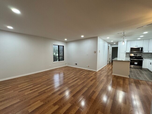 Photo - 500 74th St Unit 102