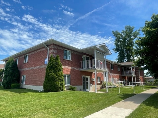 Photo - Wallaceburg Apartments