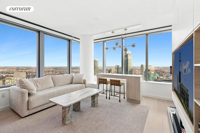 Photo - 3 Ct Square W