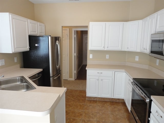 Photo - 10401 Sand Creek Blvd