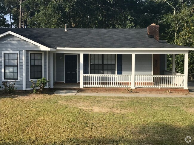 Building Photo - Spacious Home in Hephzibah, Georgia!