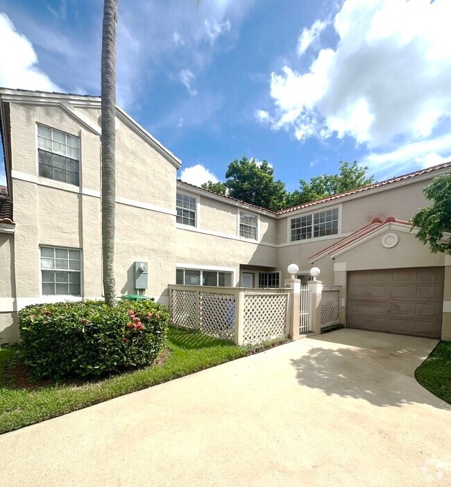 Building Photo - 10919 Mainsail Dr Rental