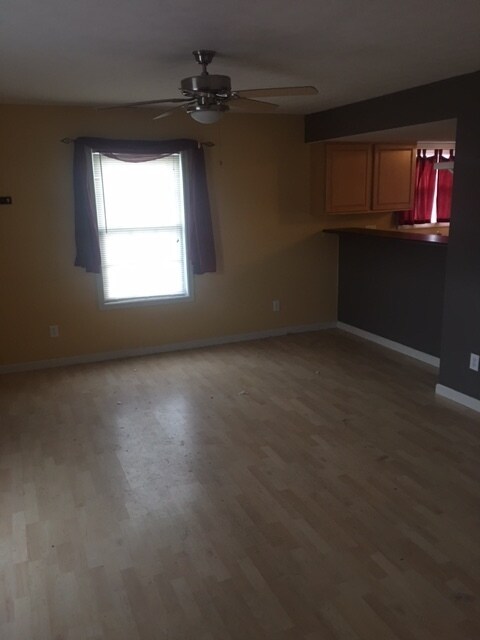 Photo - 2 bedroom, 2.5 bath townhouse: Oaklawn Park