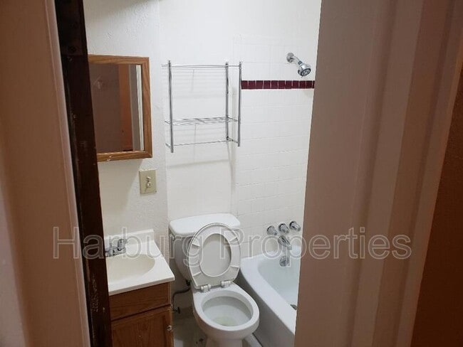 Photo - 856 Garfield Ave