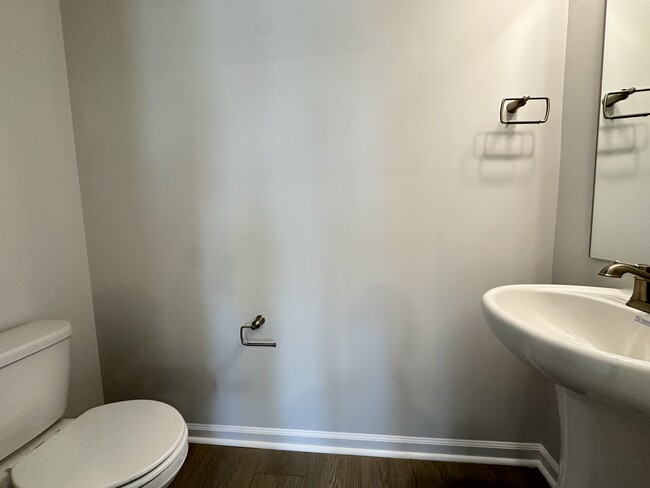 Photo - 2801 Farmhouse Dr