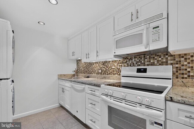 4601 N Park Ave Unit 814P