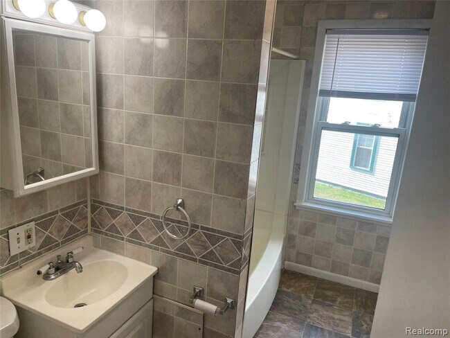 Photo - 8536 Perry Rd Unit 3