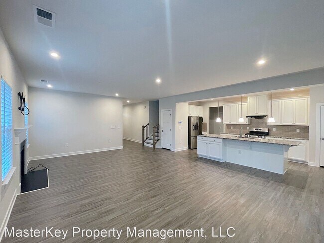 Photo - 4 br, 3 bath House - 3700 Horton Hill Dr