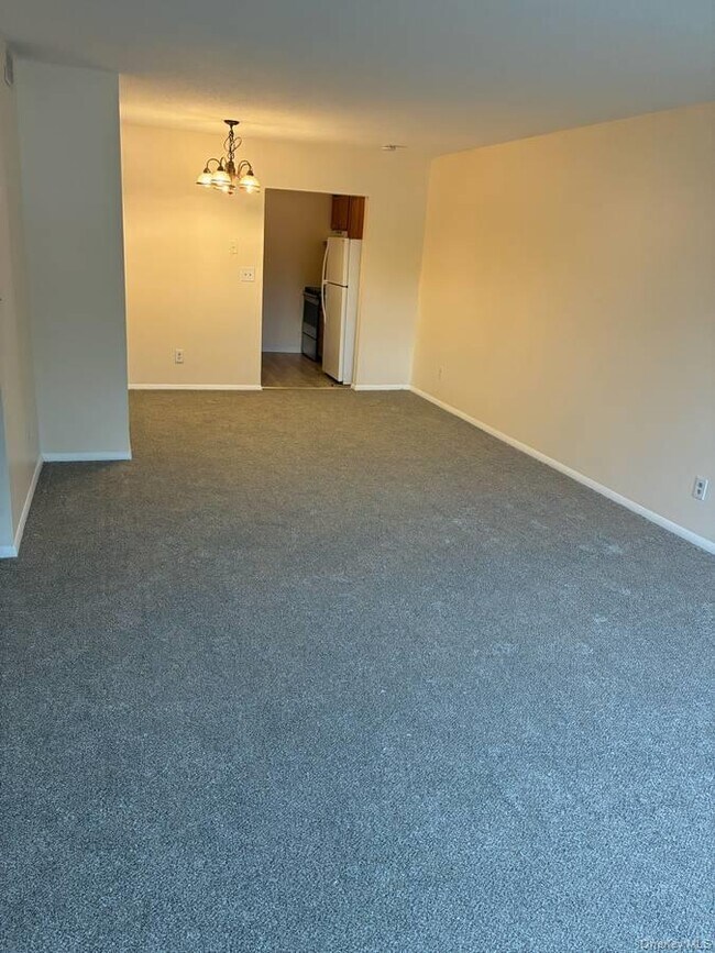 Photo - 705 Cortland Dr Unit 7E