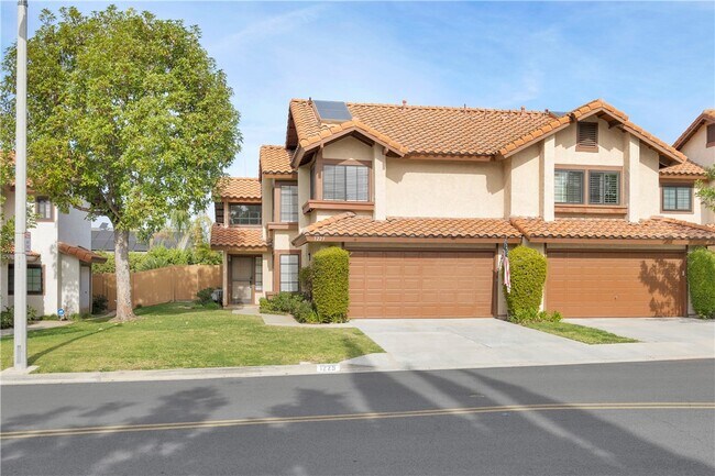 Photo - 1225 E Palm Dr