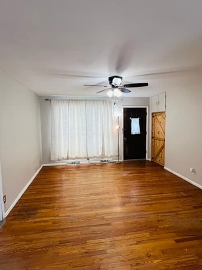 Photo - Charming 3 Bedroom Home