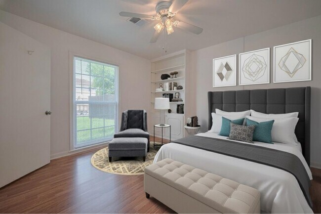 Photo - 5513 Fairdale Ln