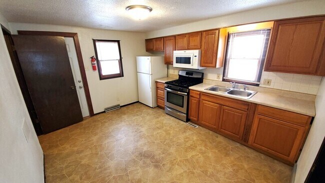 Photo - 1045 3rd St Unit #E